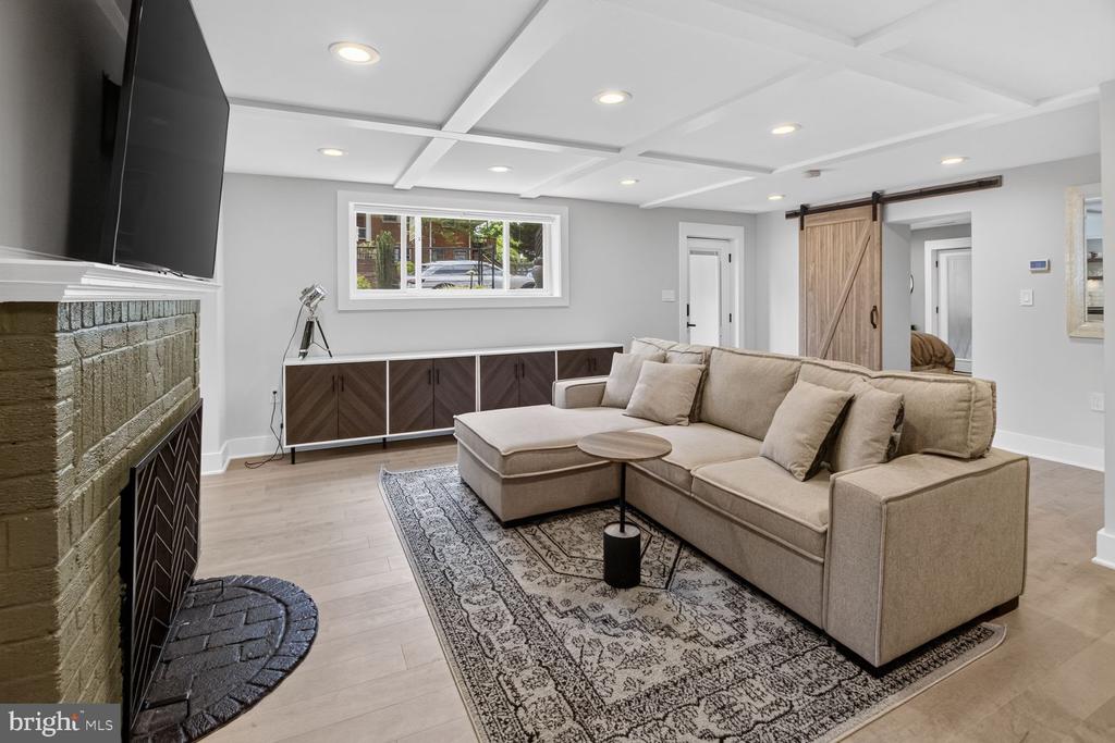 301 GALLATIN STREET NW