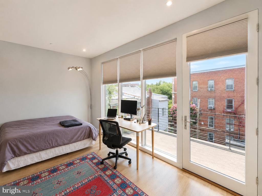 1219 PARK ROAD NW Unit: 3