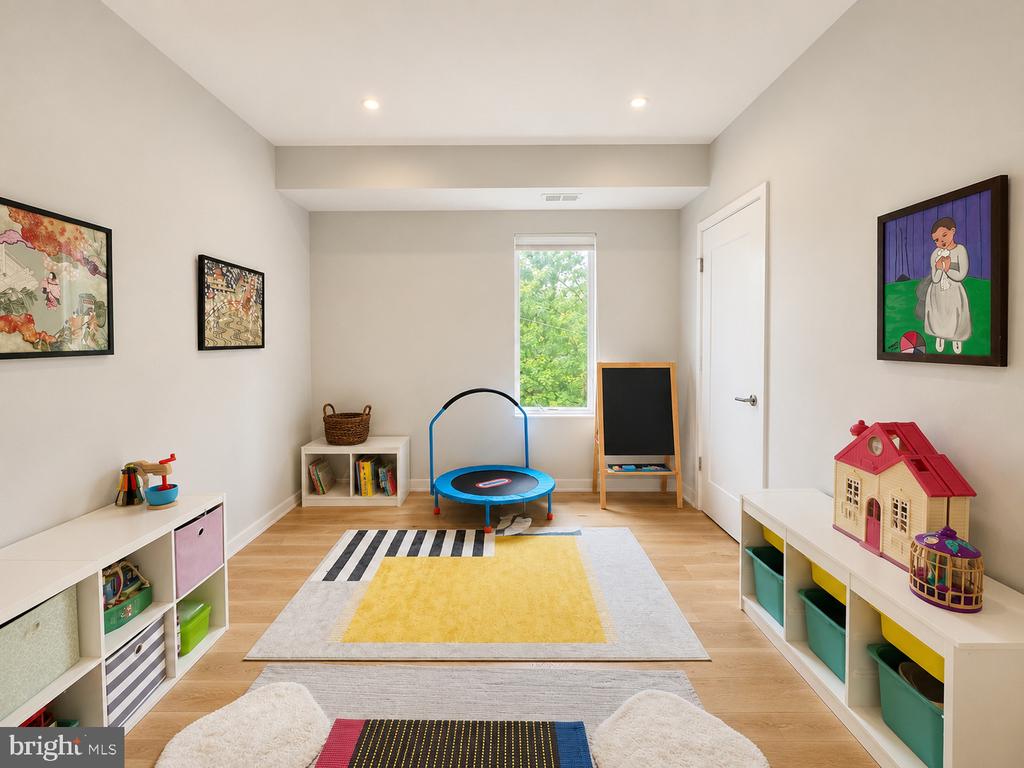 1219 PARK ROAD NW Unit: 3