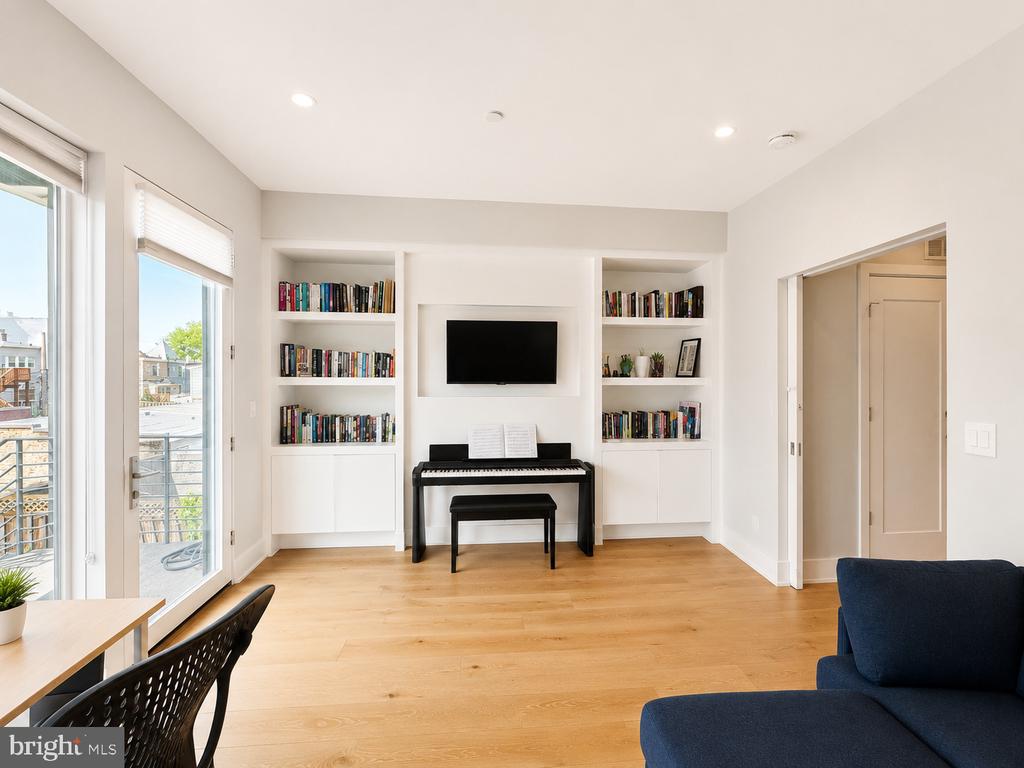 1219 PARK ROAD NW Unit: 3