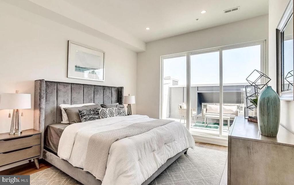 3810 13TH STREET NW Unit: 2