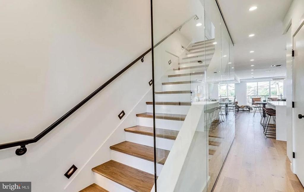3810 13TH STREET NW Unit: 2
