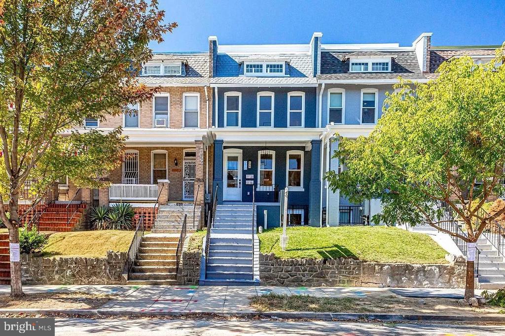 3810 13TH STREET NW Unit: 2