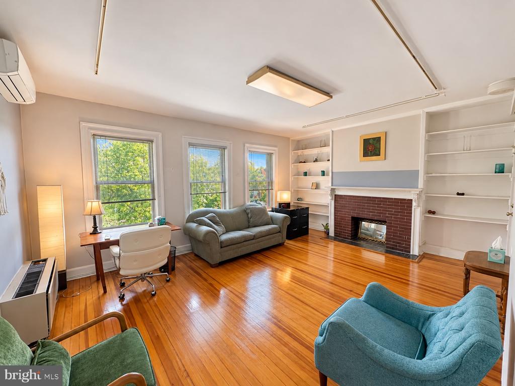 2604 CONNECTICUT AVENUE NW Unit: 202