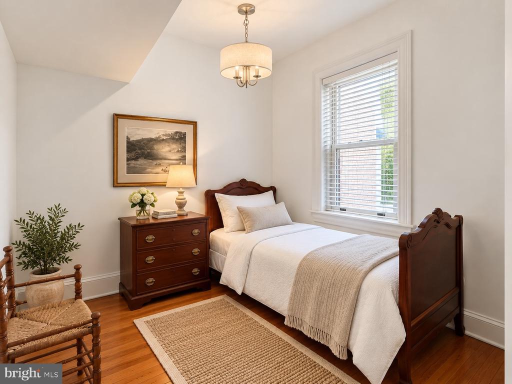 2500 MASSACHUSETTS AVENUE NW Unit: 2