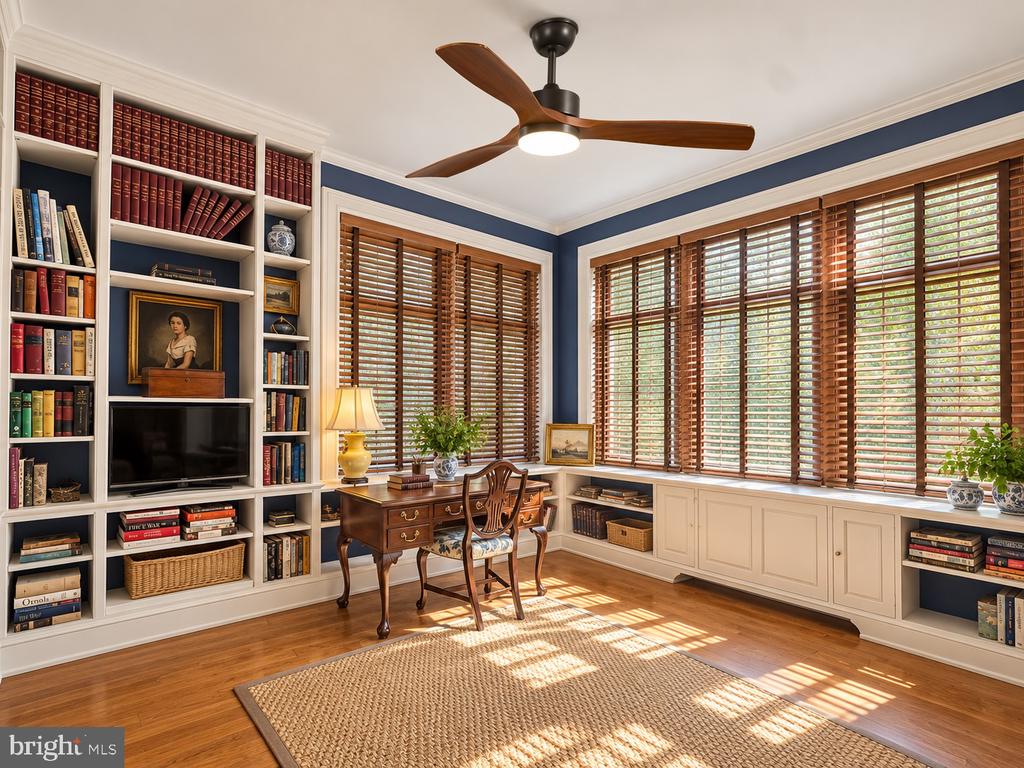 2500 MASSACHUSETTS AVENUE NW Unit: 2