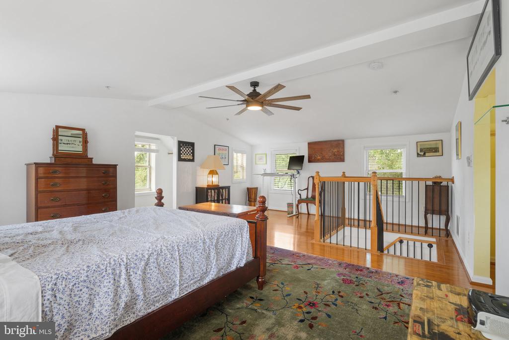 1304 TUGGIES ROAD