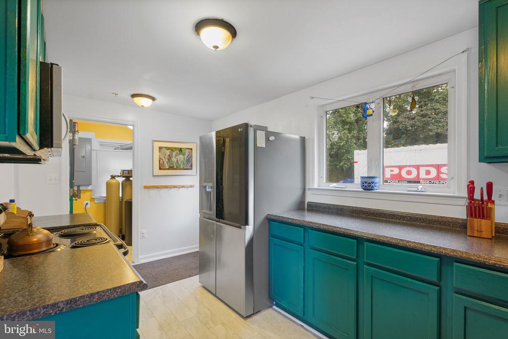 1304 TUGGIES ROAD