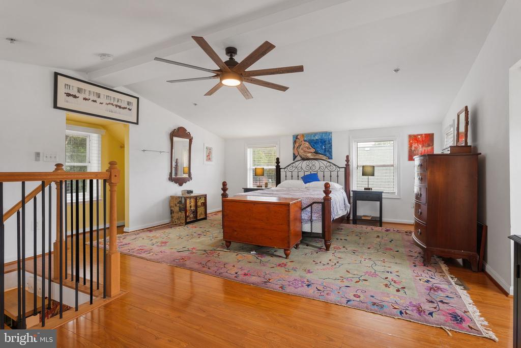 1304 TUGGIES ROAD