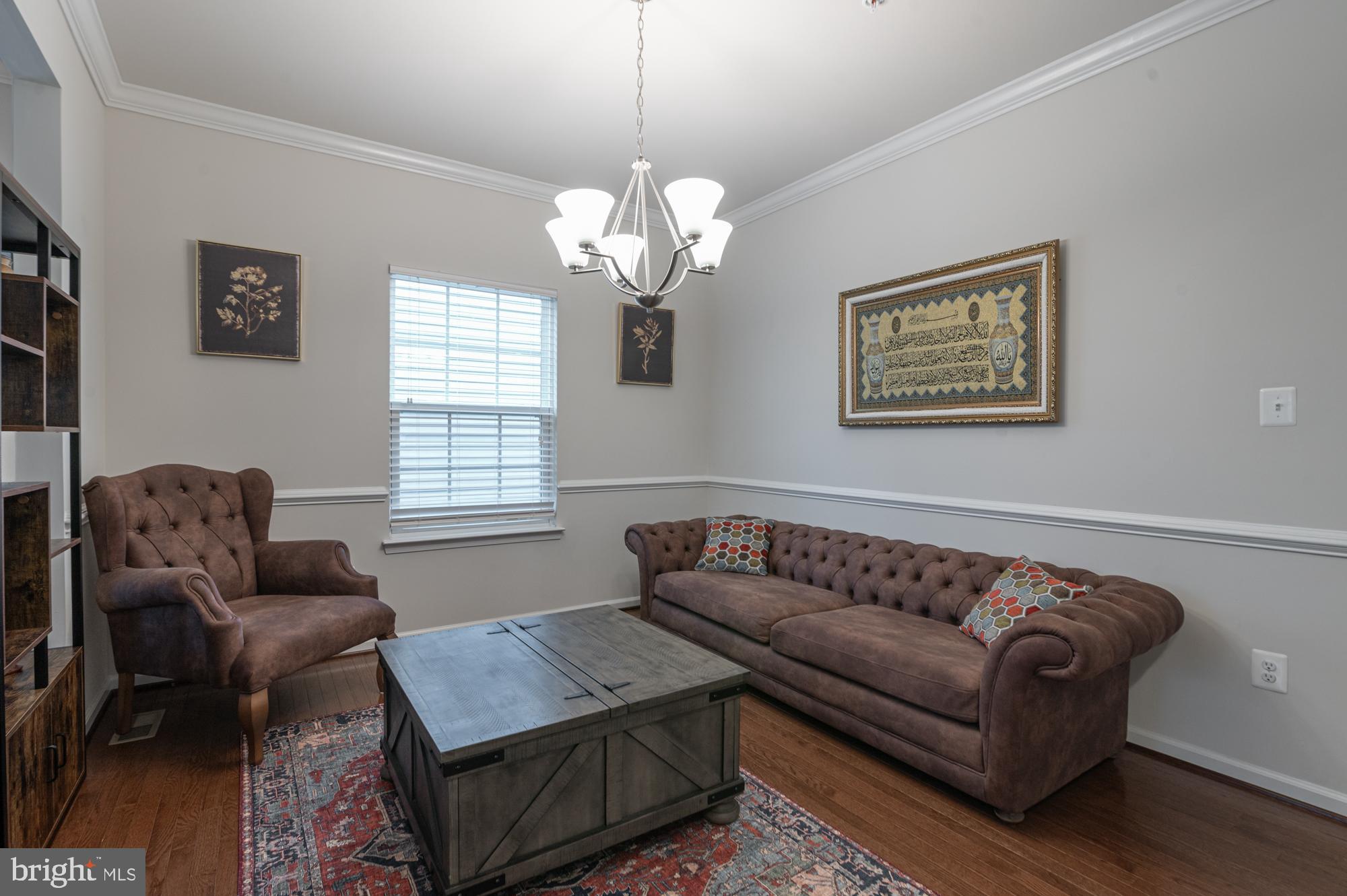 1113 LONG FARM CIRCLE