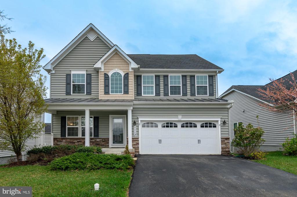 1113 LONG FARM CIRCLE