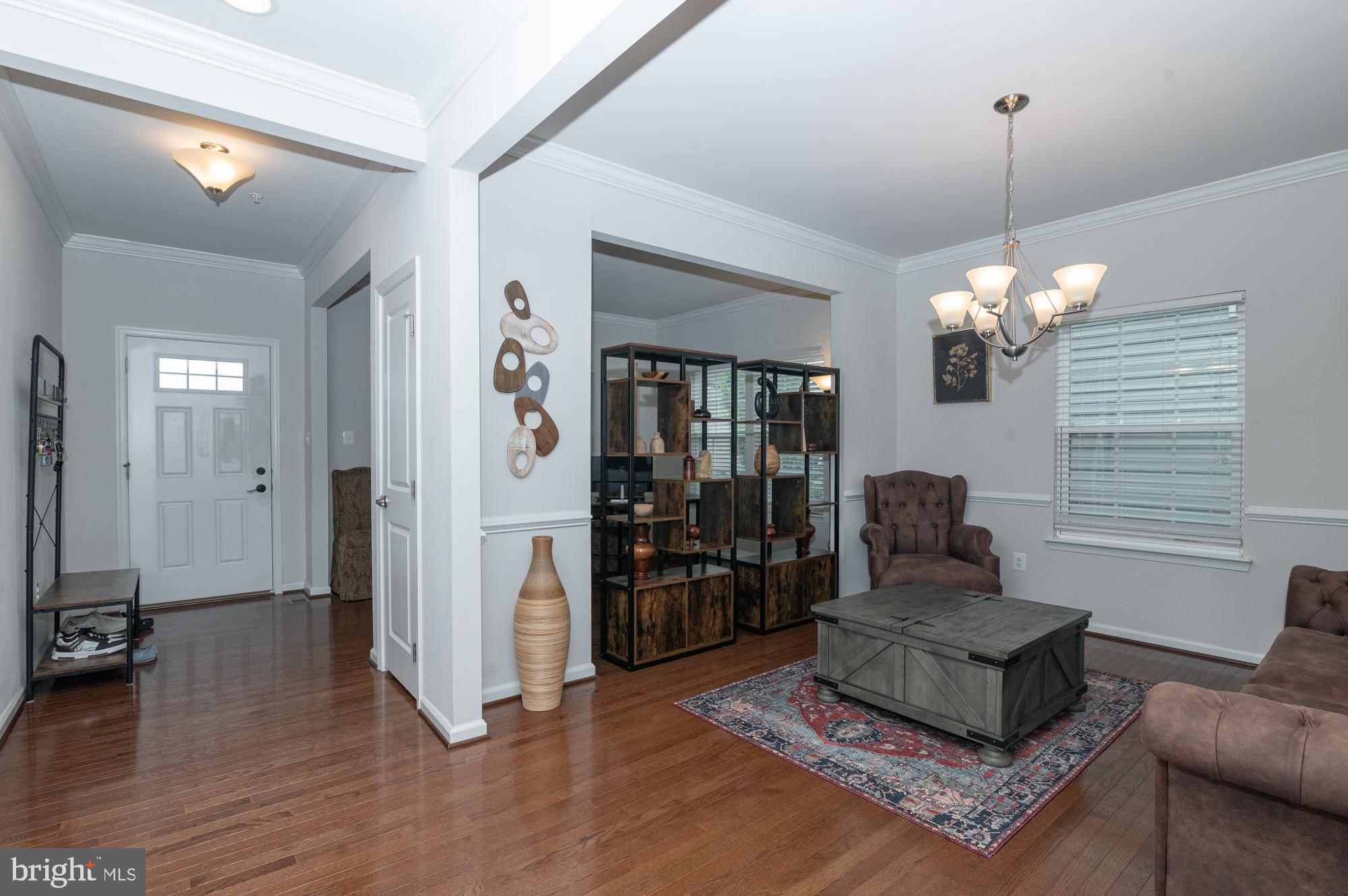 1113 LONG FARM CIRCLE