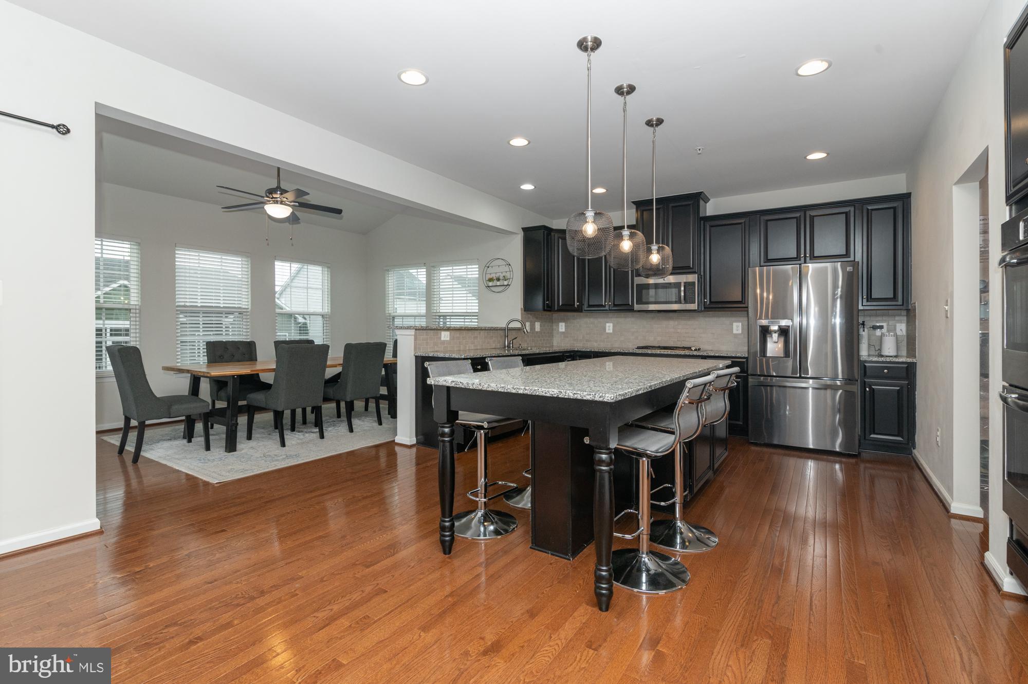 1113 LONG FARM CIRCLE