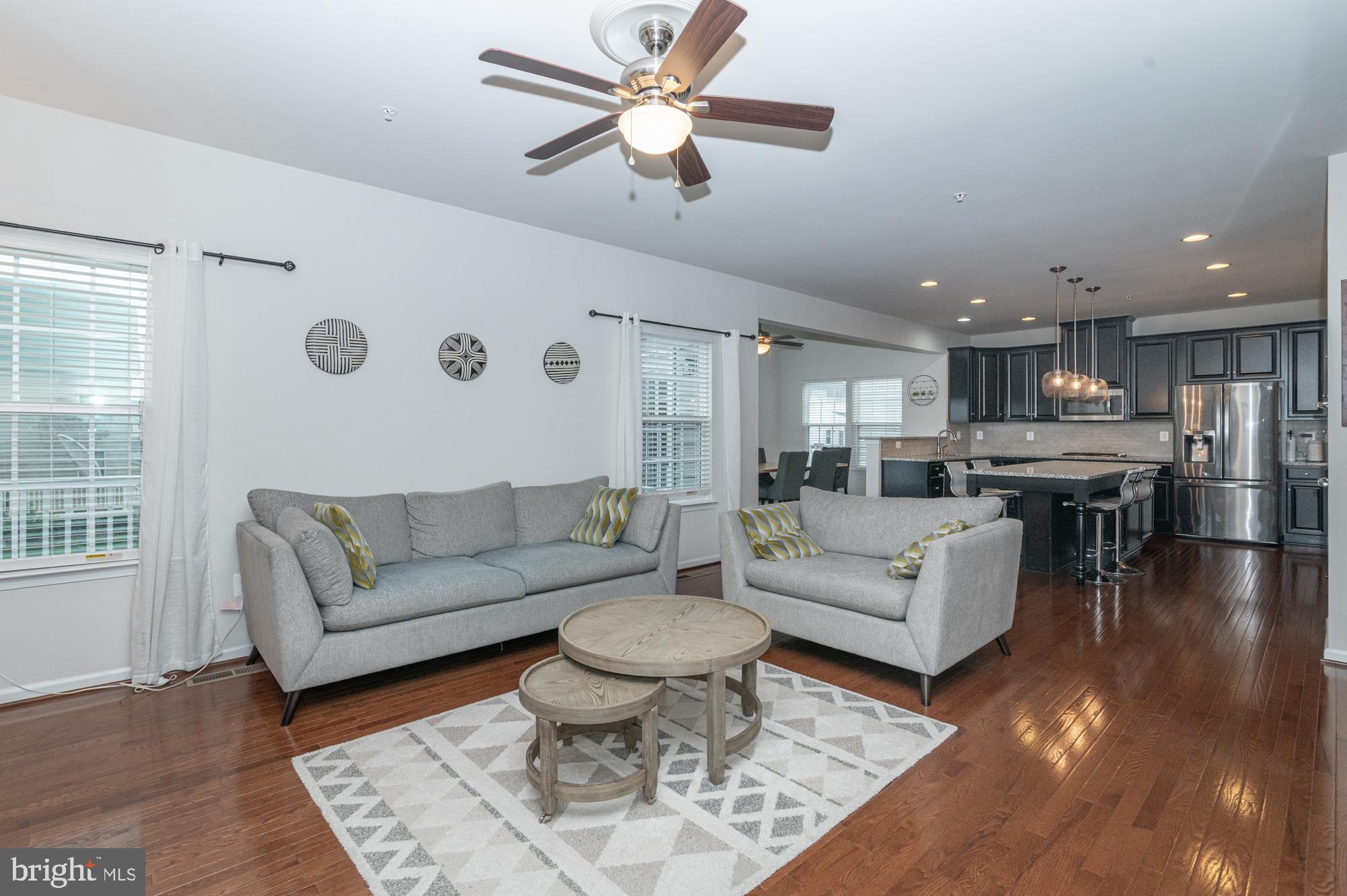 1113 LONG FARM CIRCLE