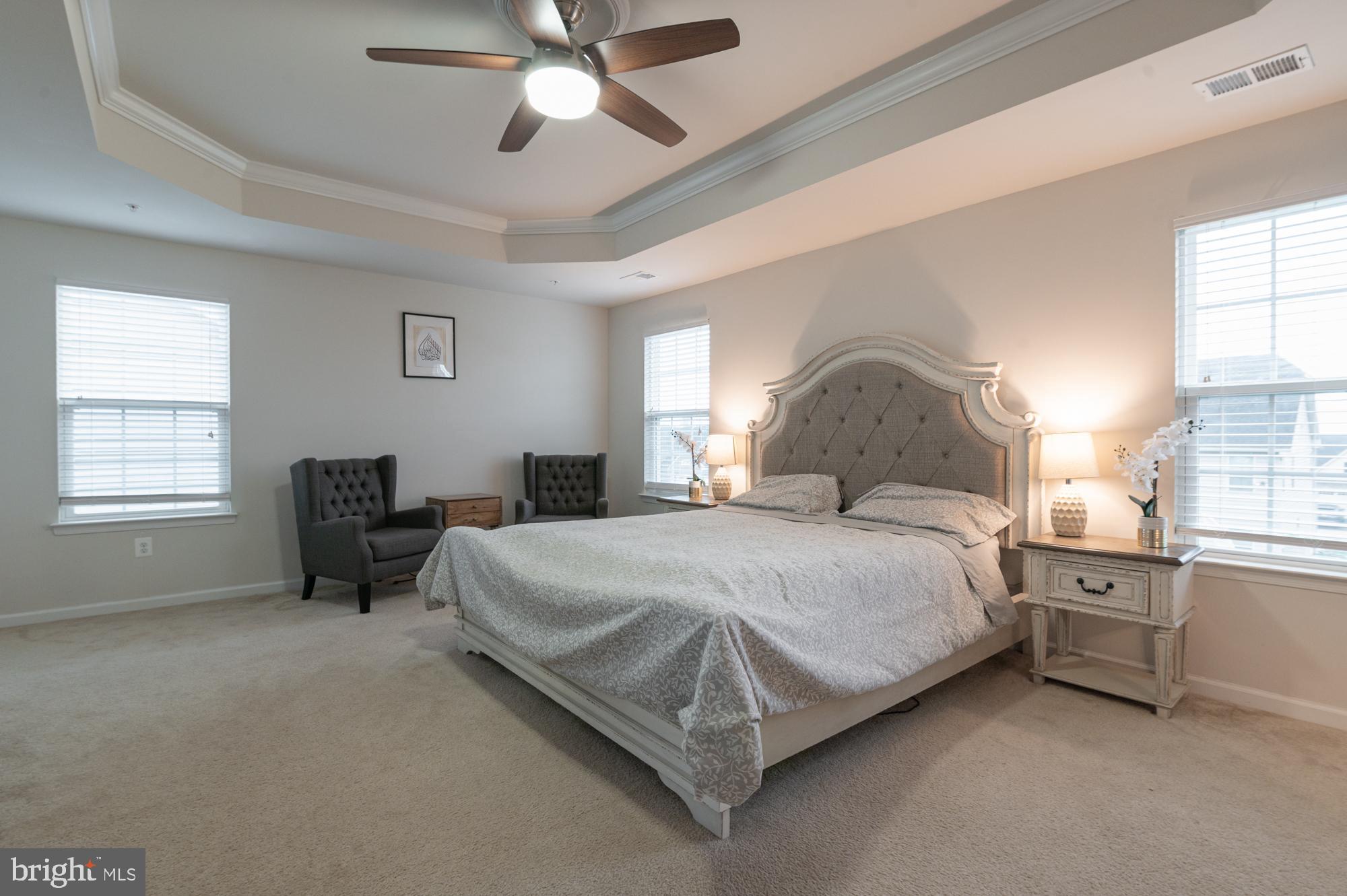 1113 LONG FARM CIRCLE