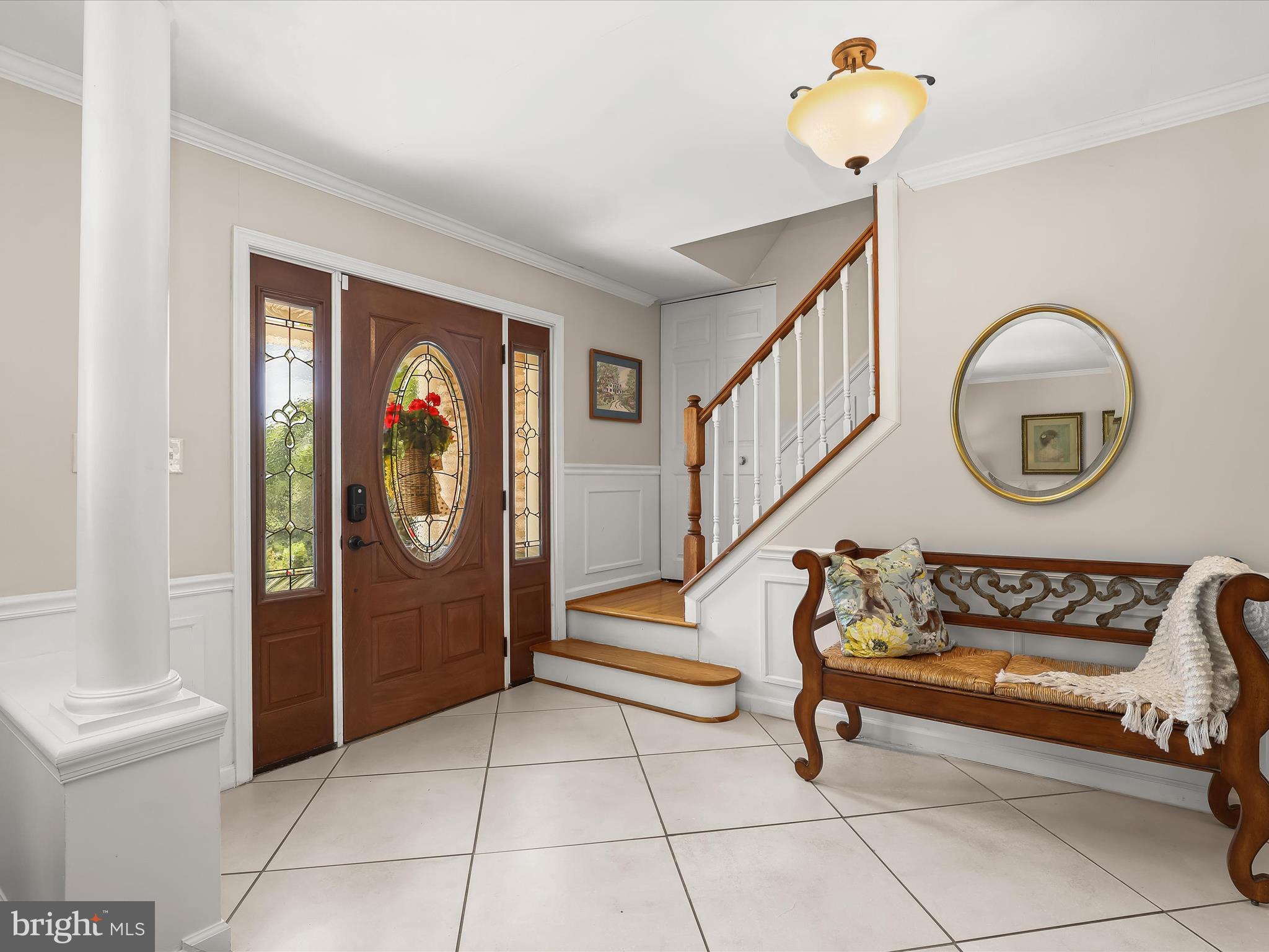 2123 ROUND HILL ROAD