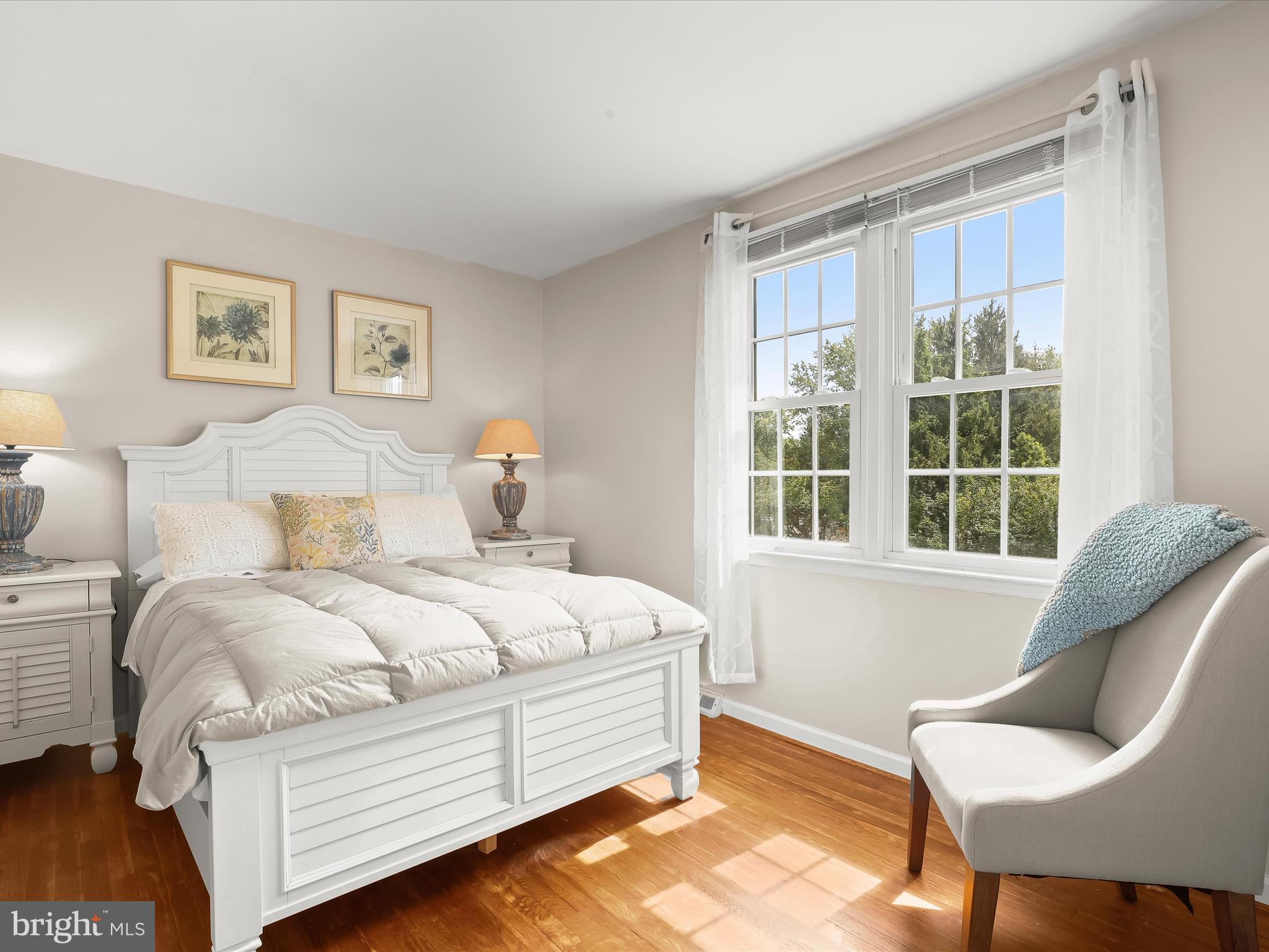 2123 ROUND HILL ROAD