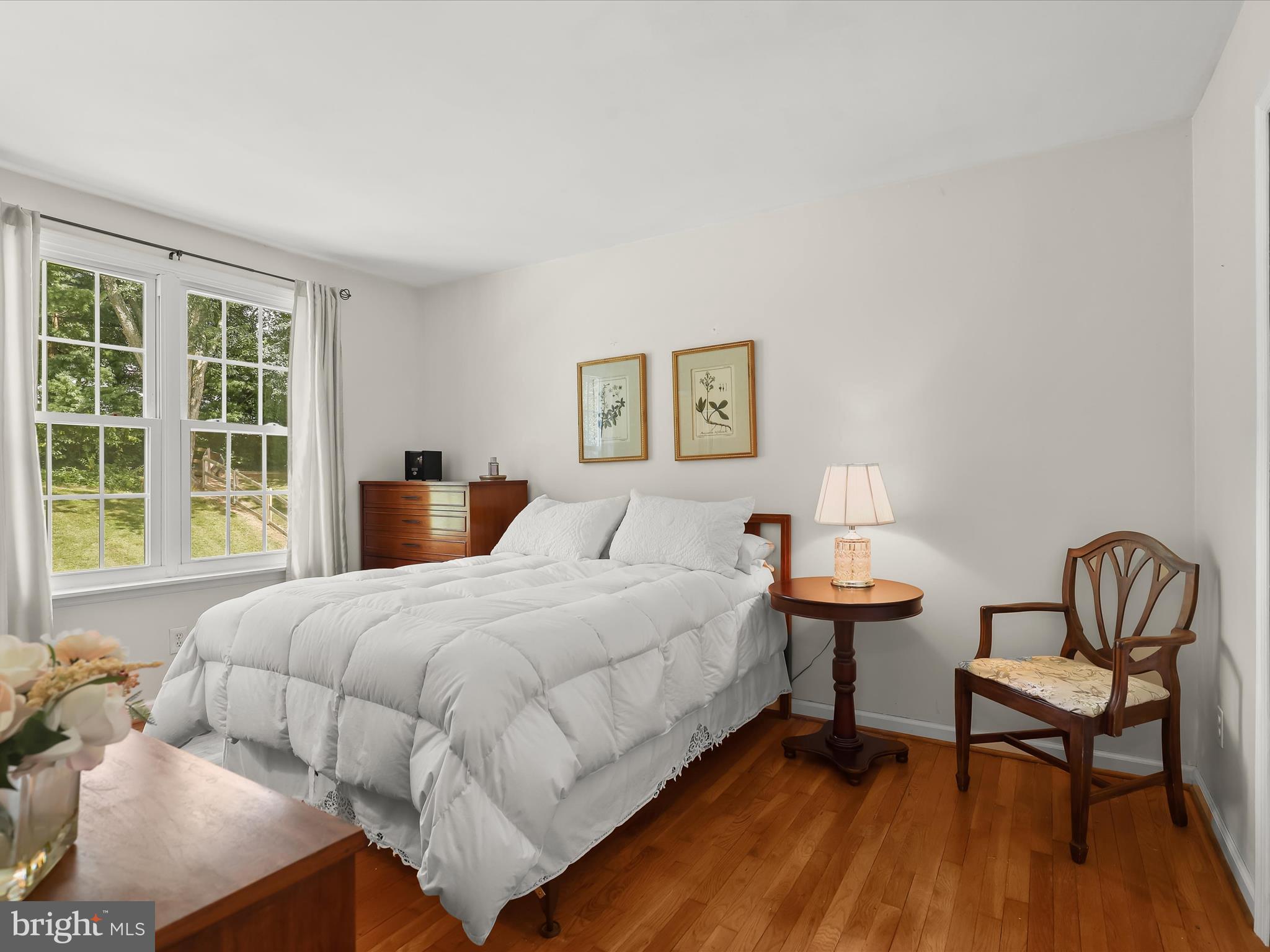 2123 ROUND HILL ROAD