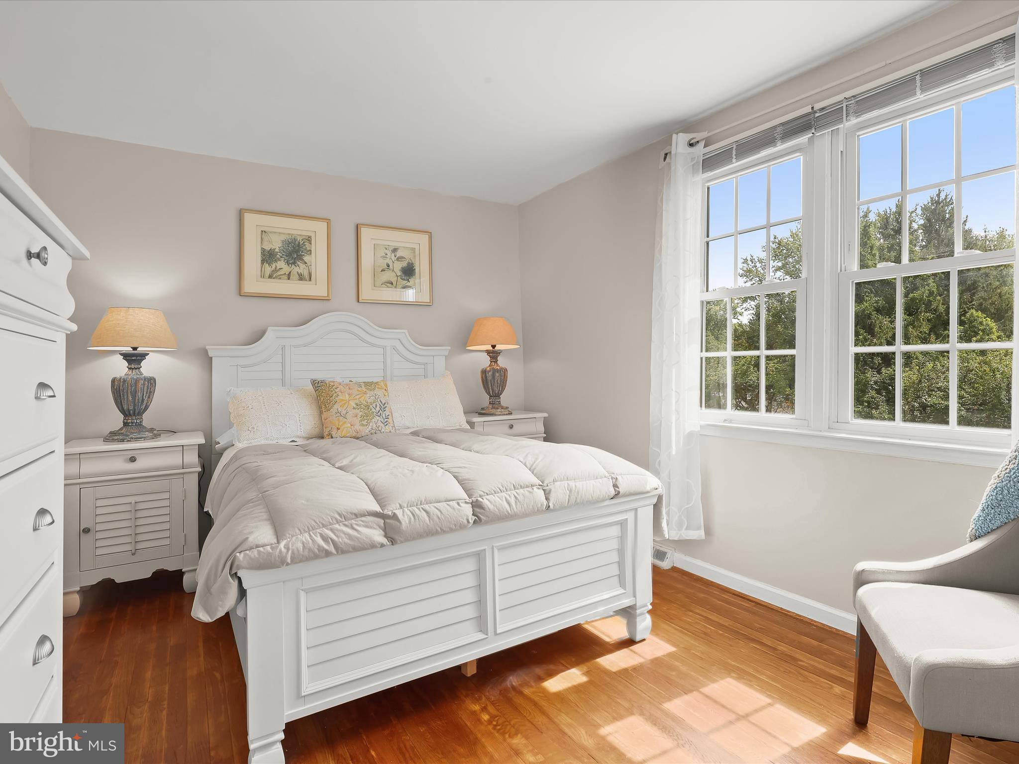 2123 ROUND HILL ROAD