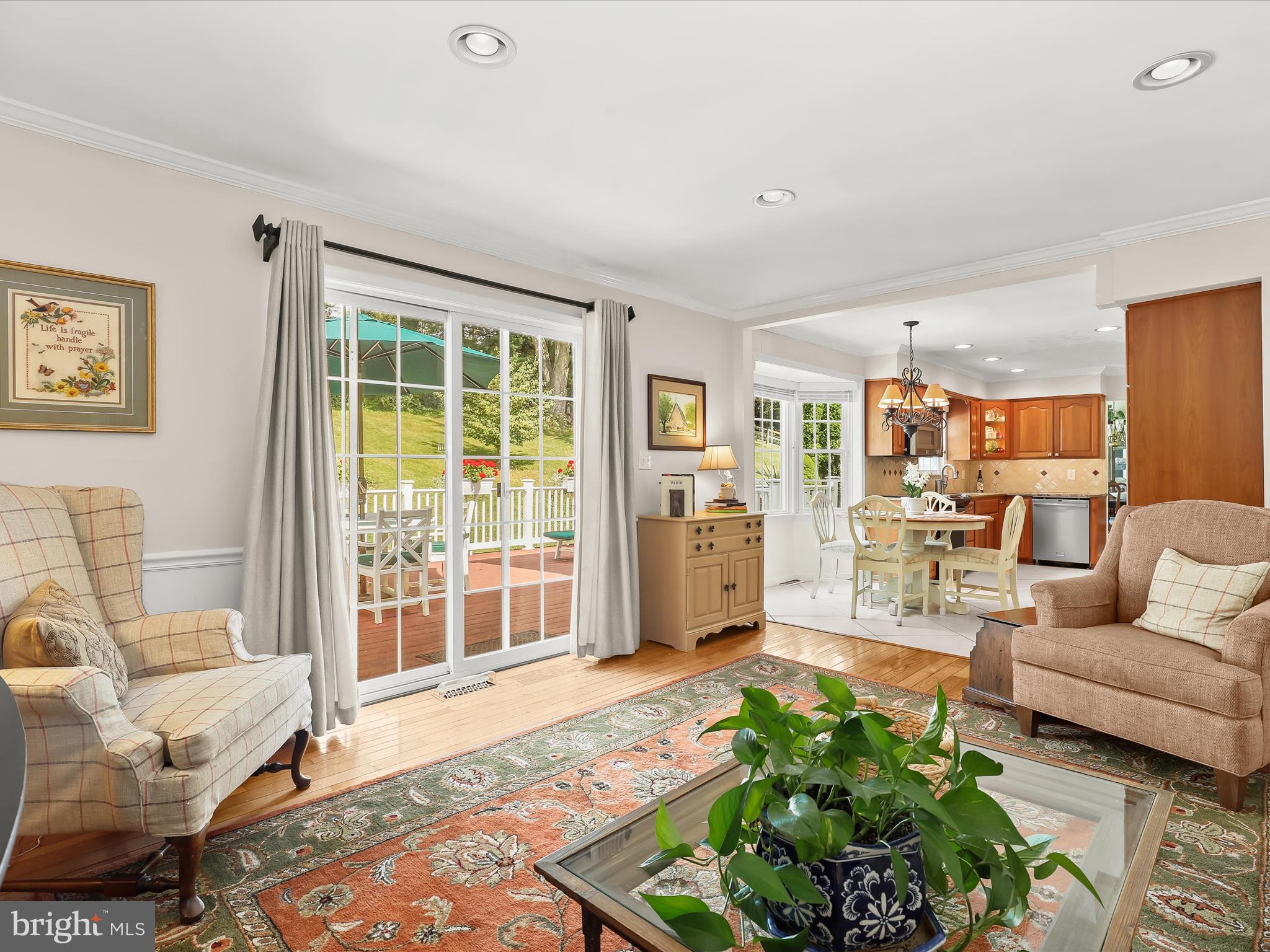 2123 ROUND HILL ROAD