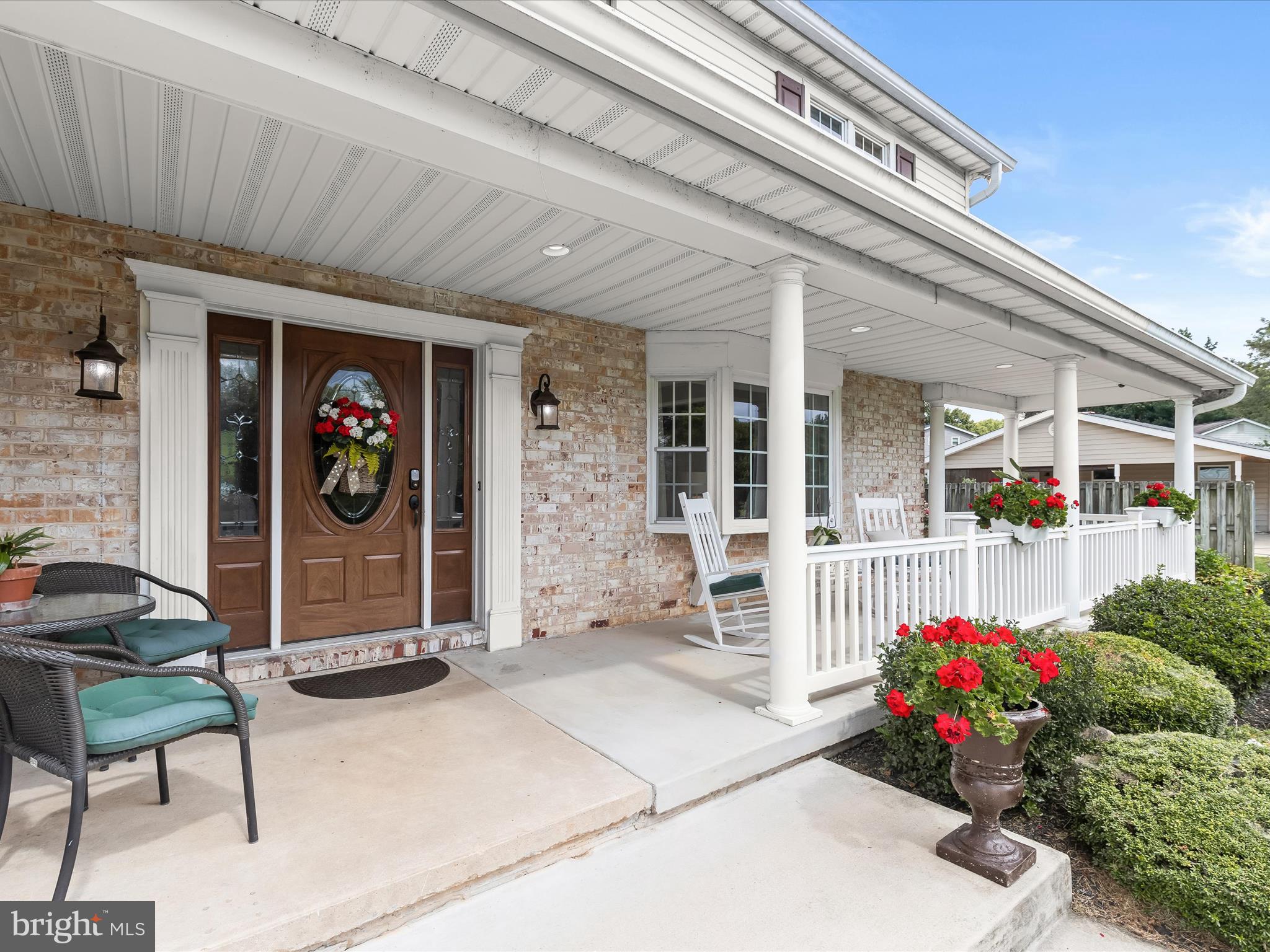 2123 ROUND HILL ROAD