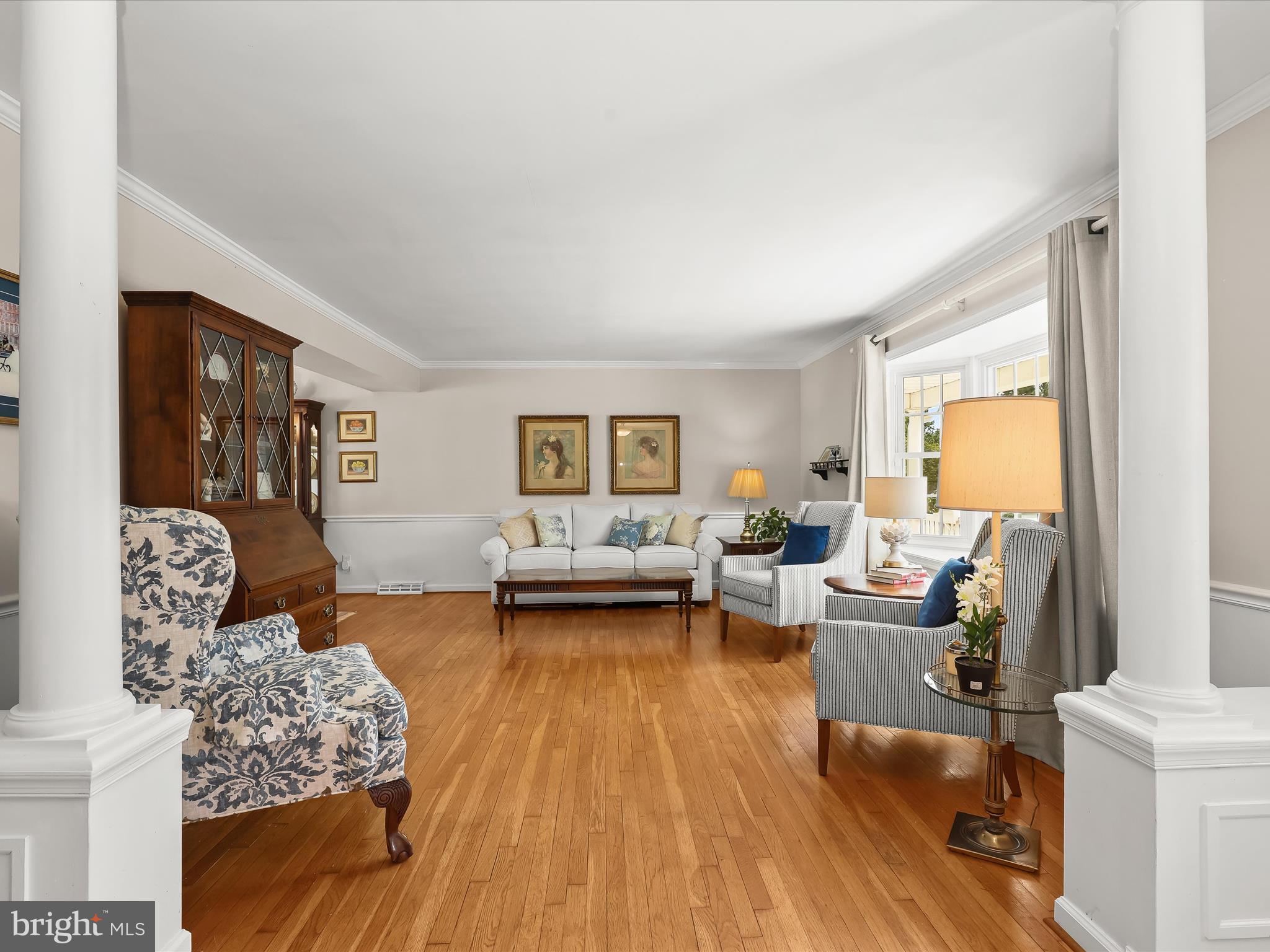 2123 ROUND HILL ROAD