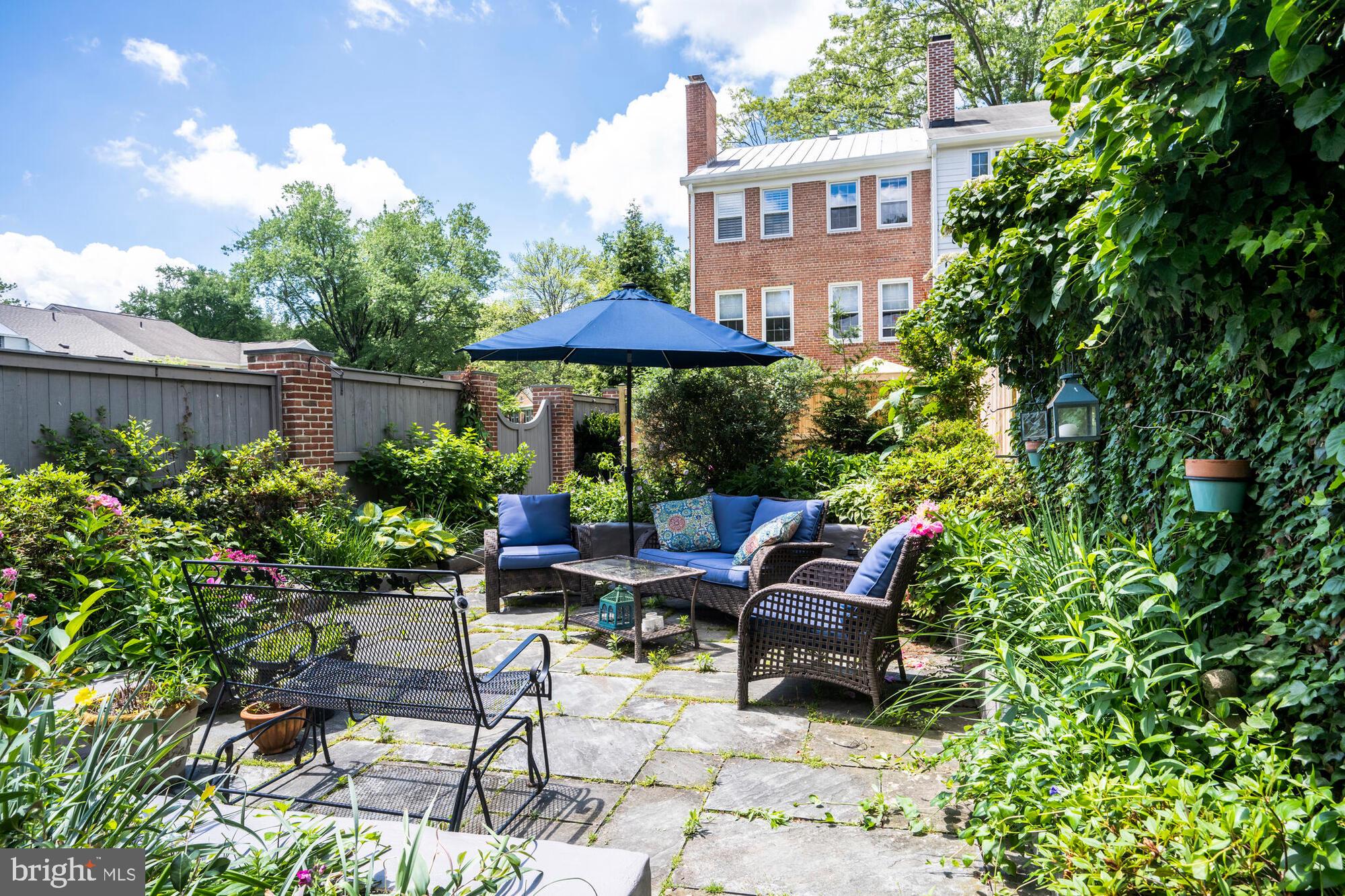 3549 HAMLET PLACE 401