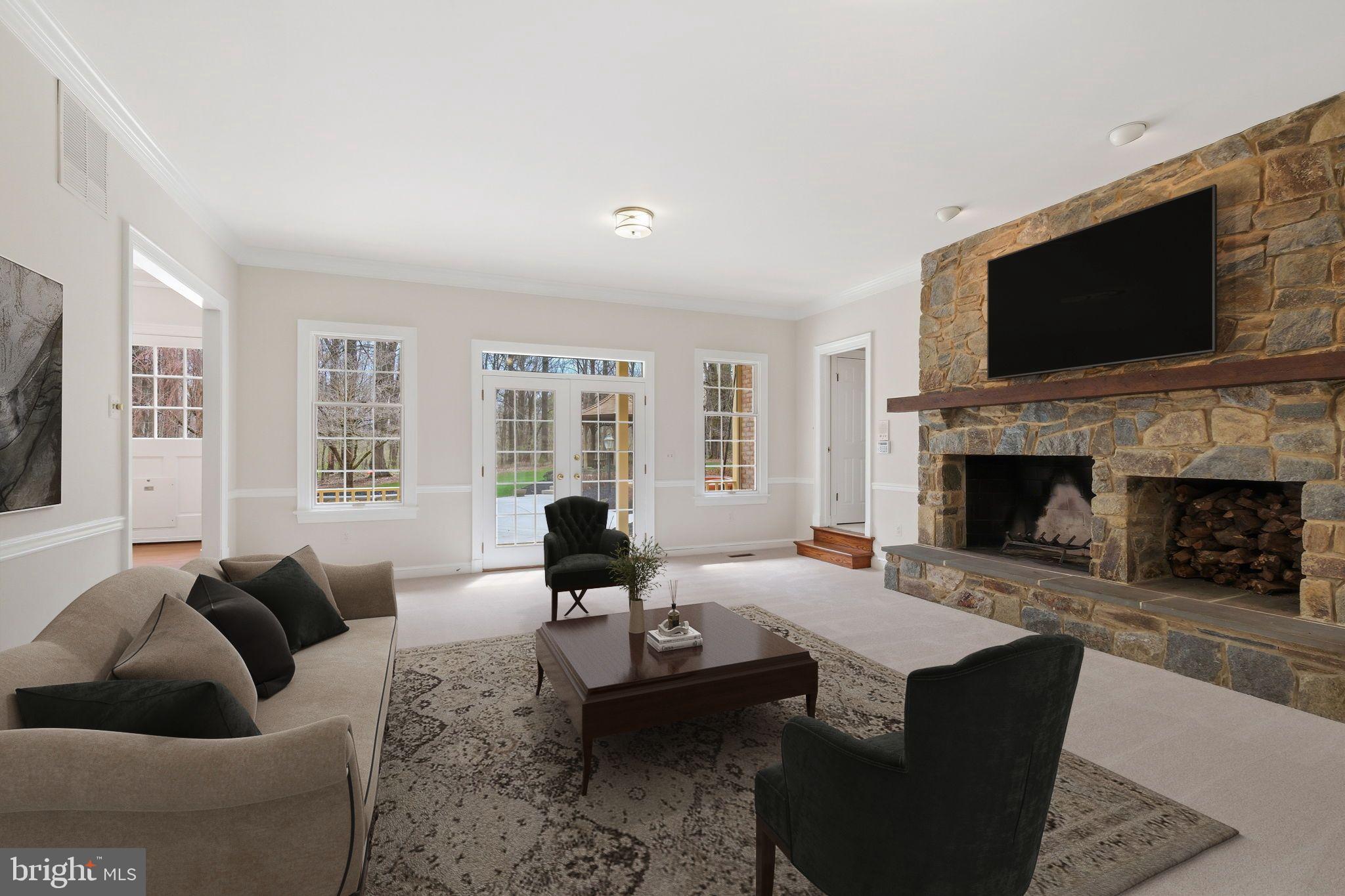 5900 SERENITY LANE