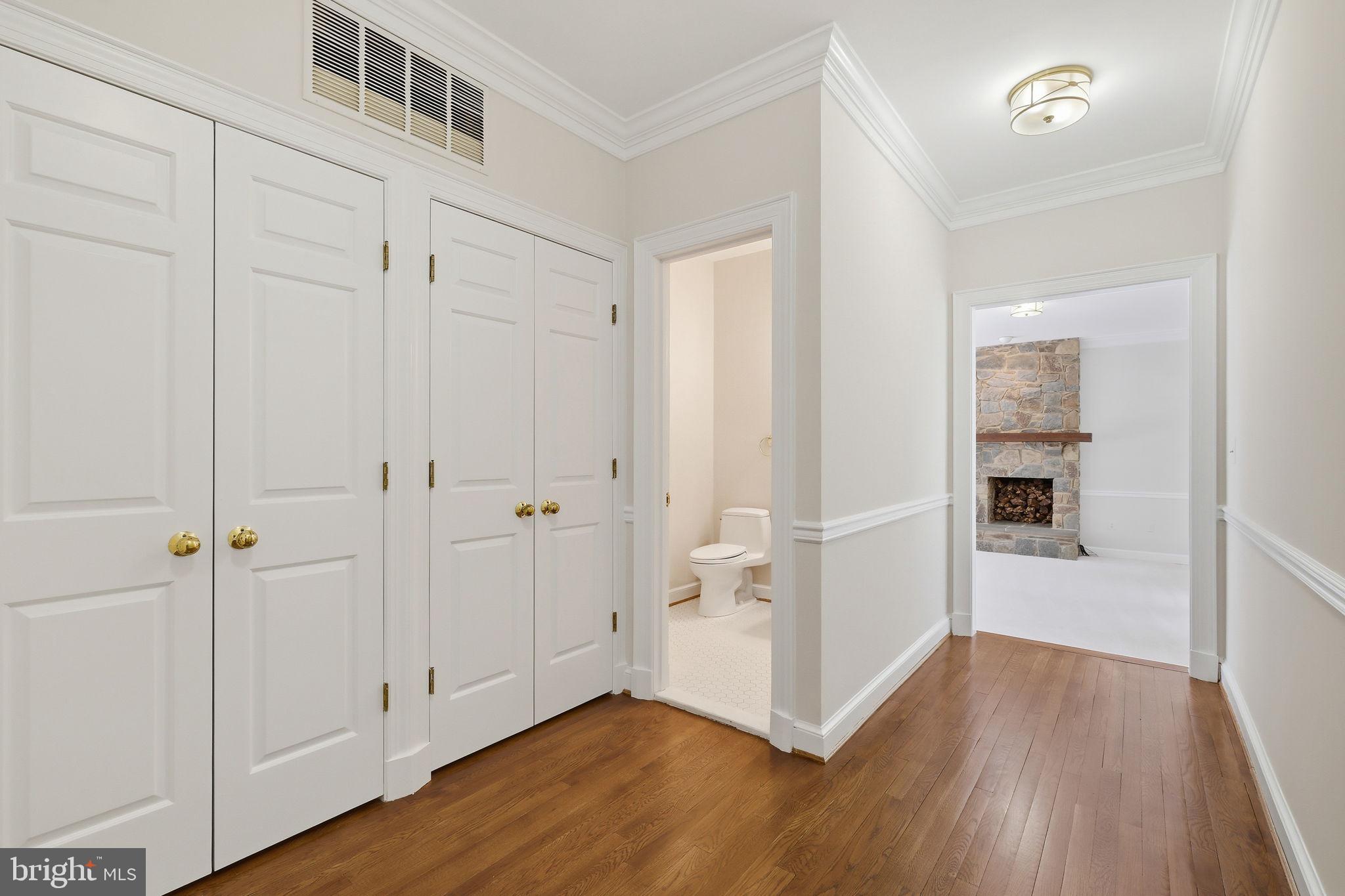 5900 SERENITY LANE