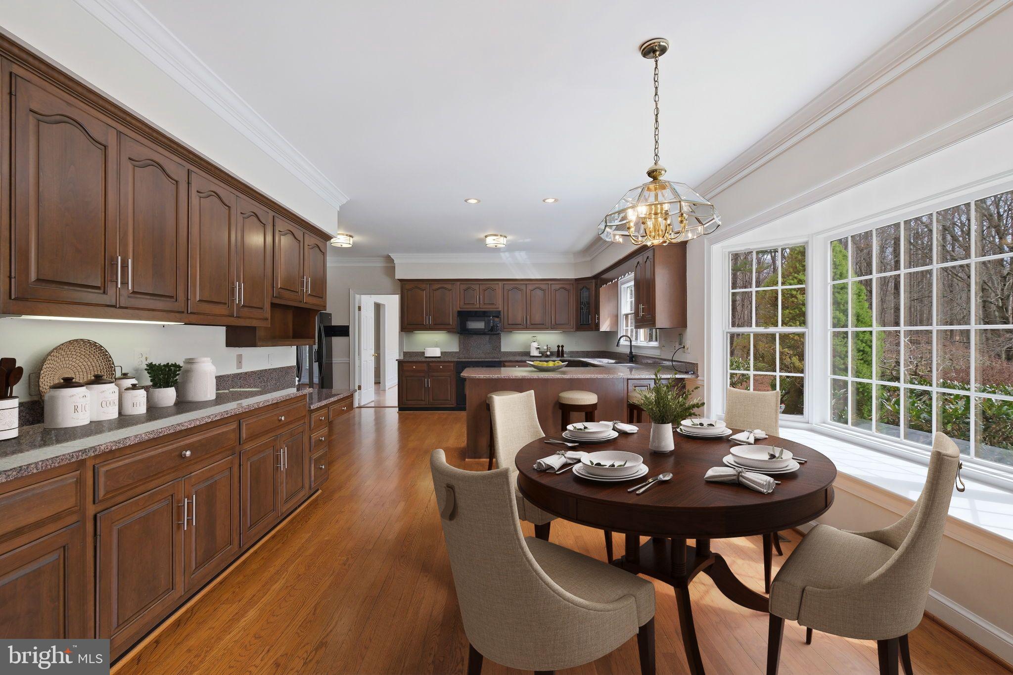 5900 SERENITY LANE