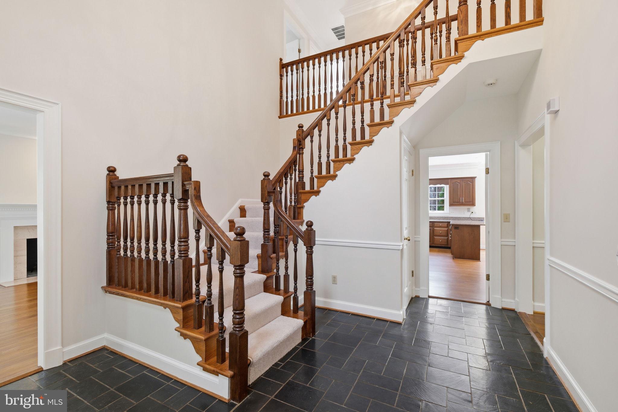 5900 SERENITY LANE