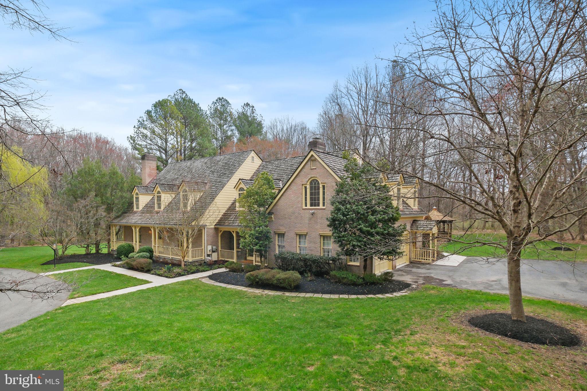 5900 SERENITY LANE
