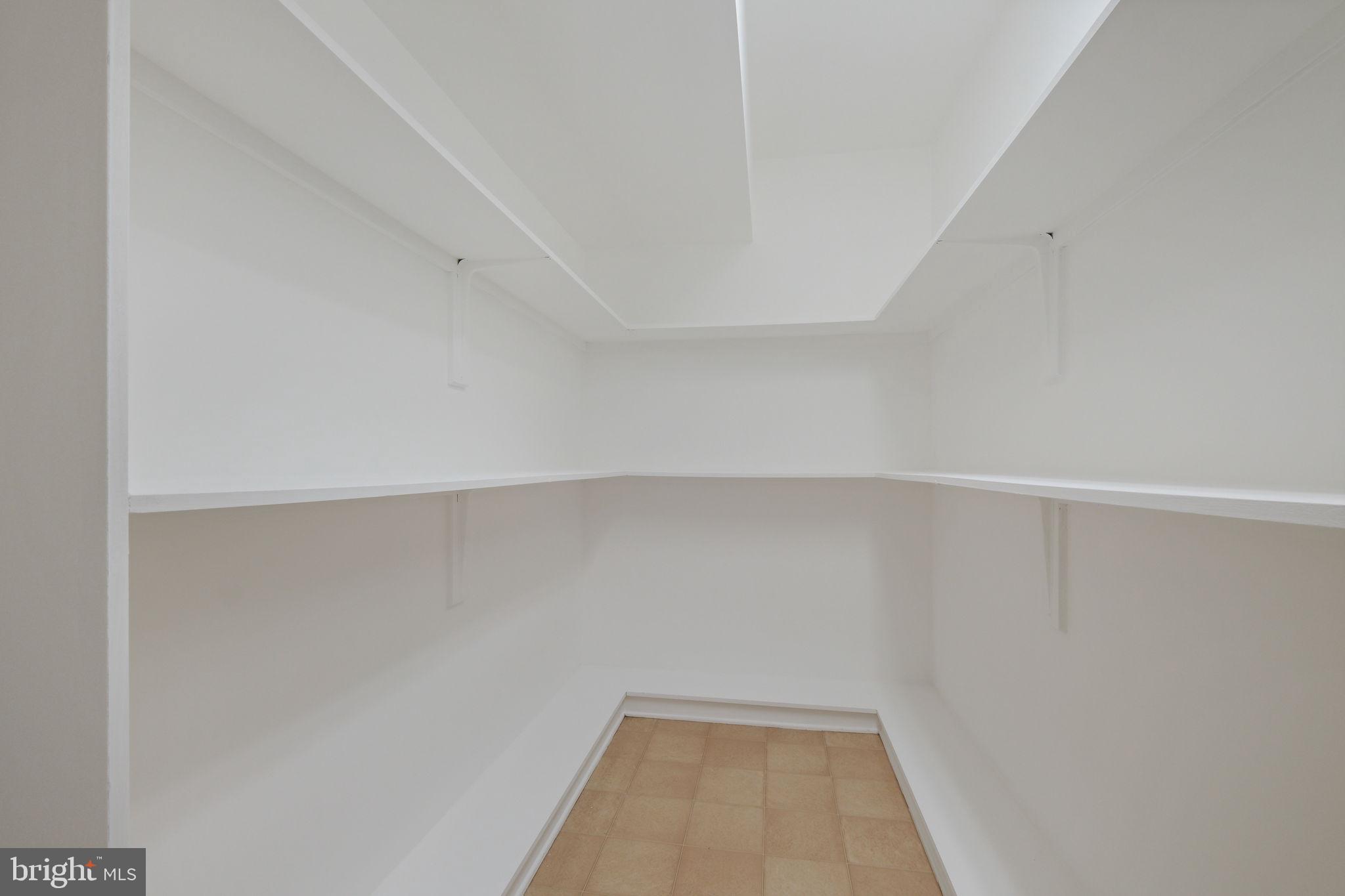 5900 SERENITY LANE