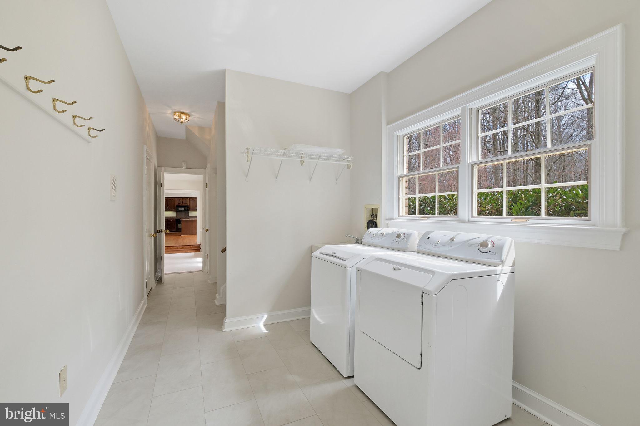 5900 SERENITY LANE