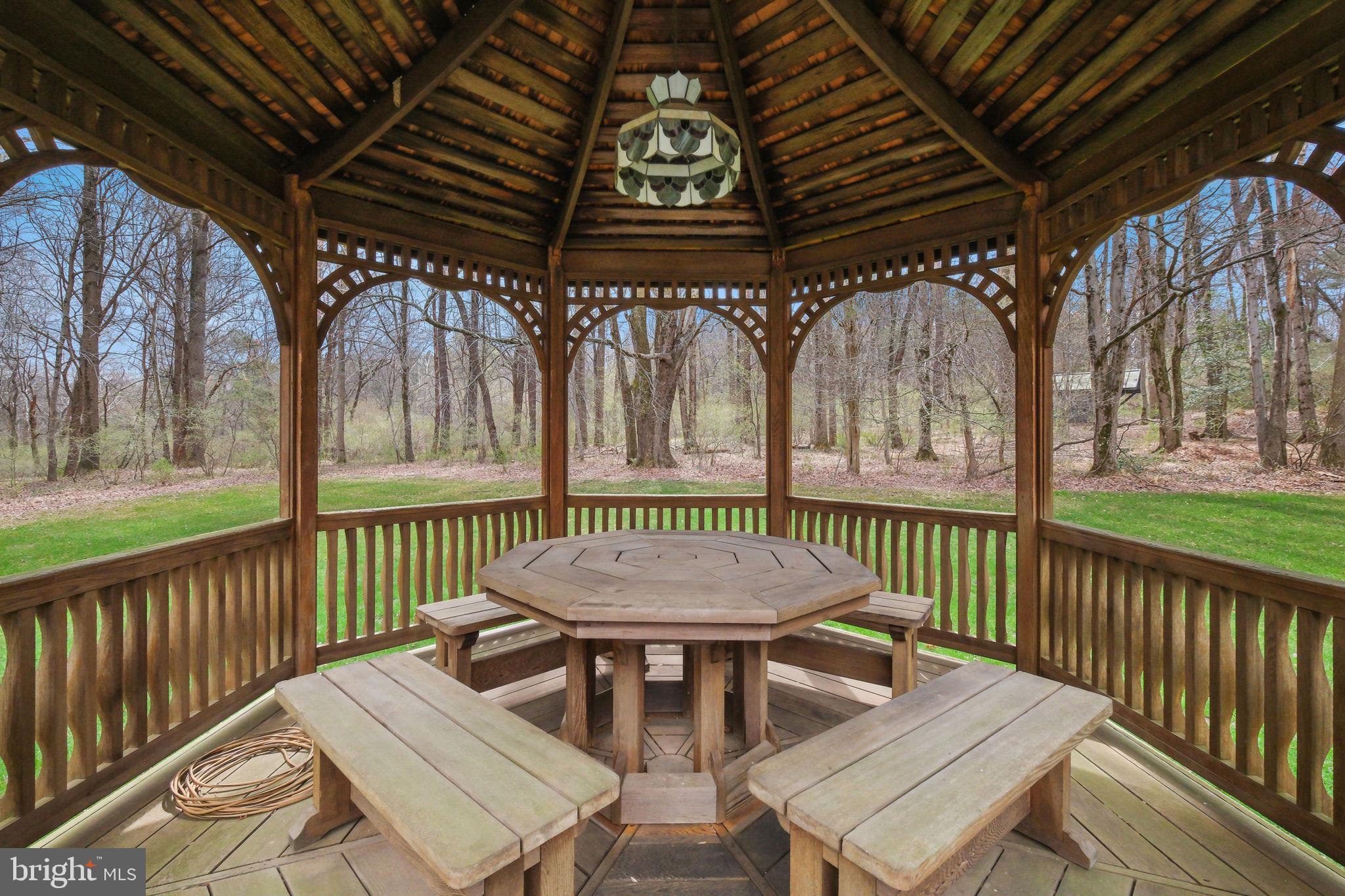 5900 SERENITY LANE