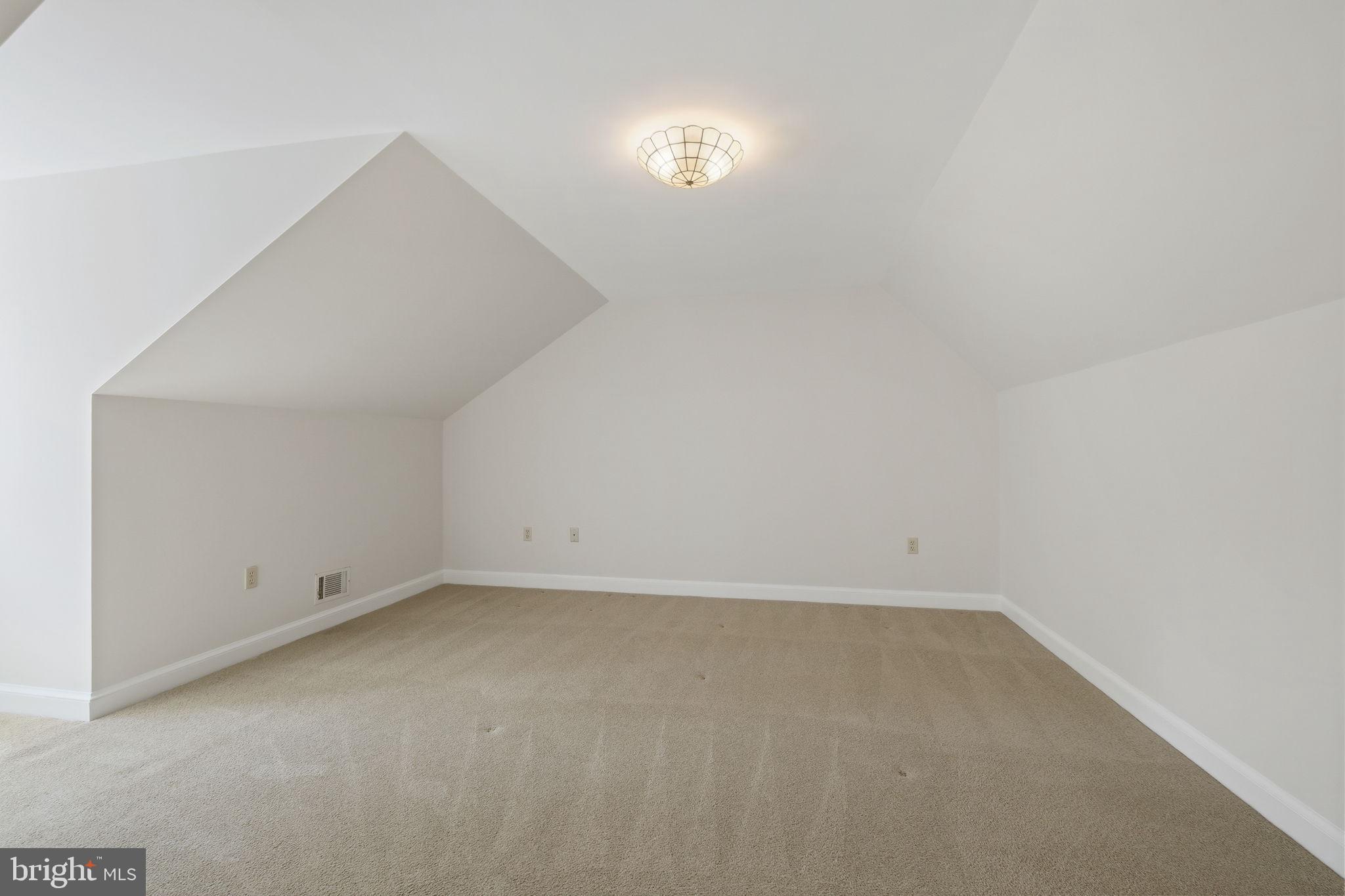 5900 SERENITY LANE