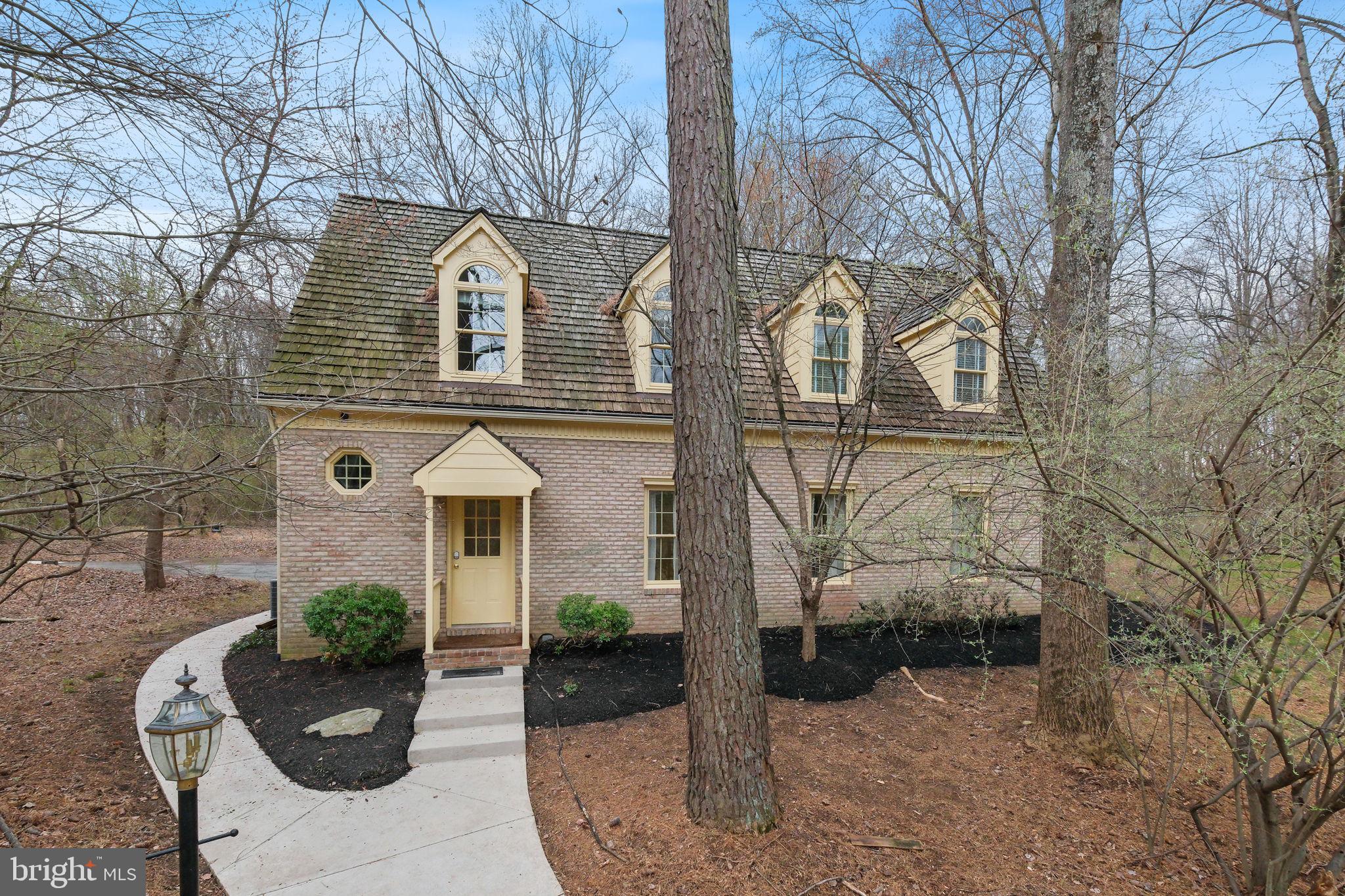 5900 SERENITY LANE