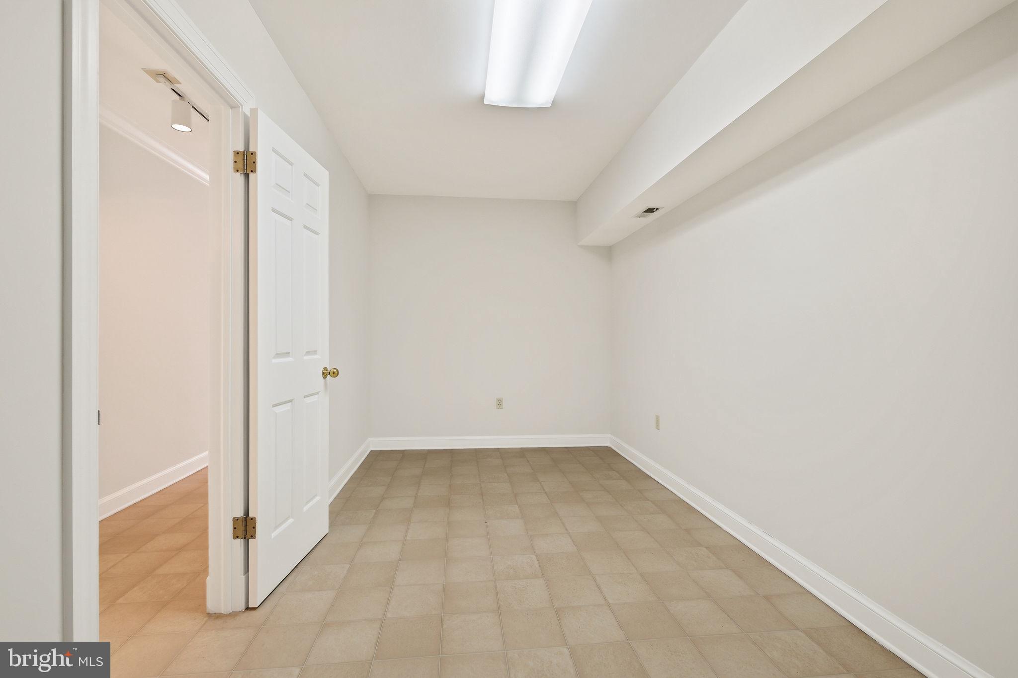 5900 SERENITY LANE
