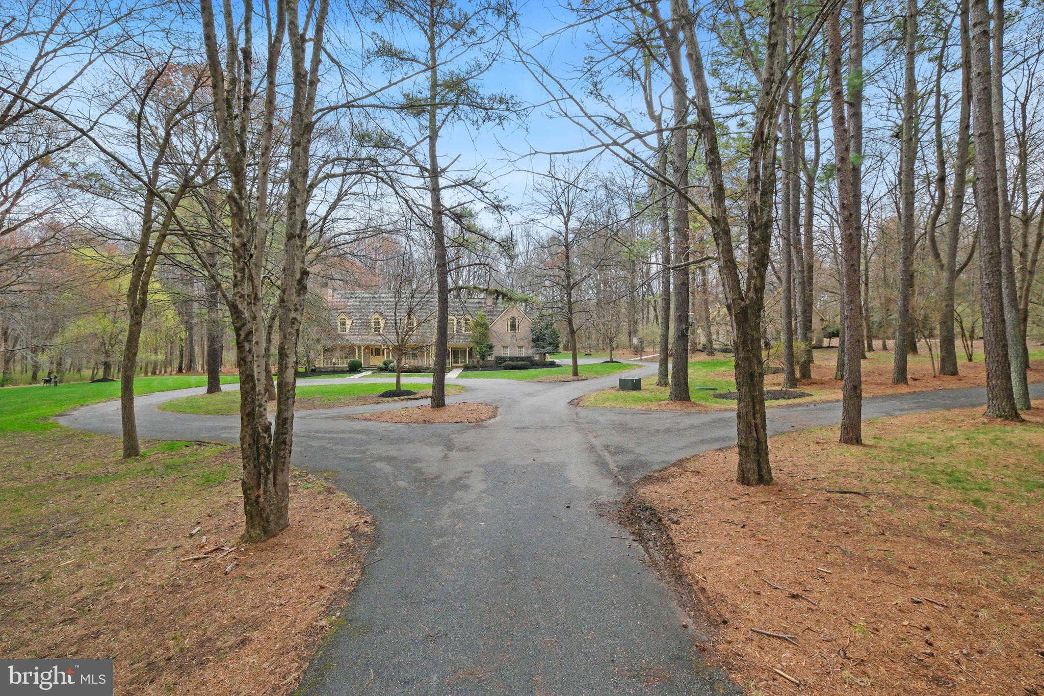 5900 SERENITY LANE