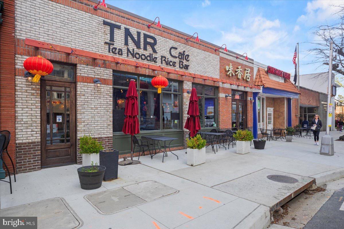 2504 WASHINGTON BOULEVARD