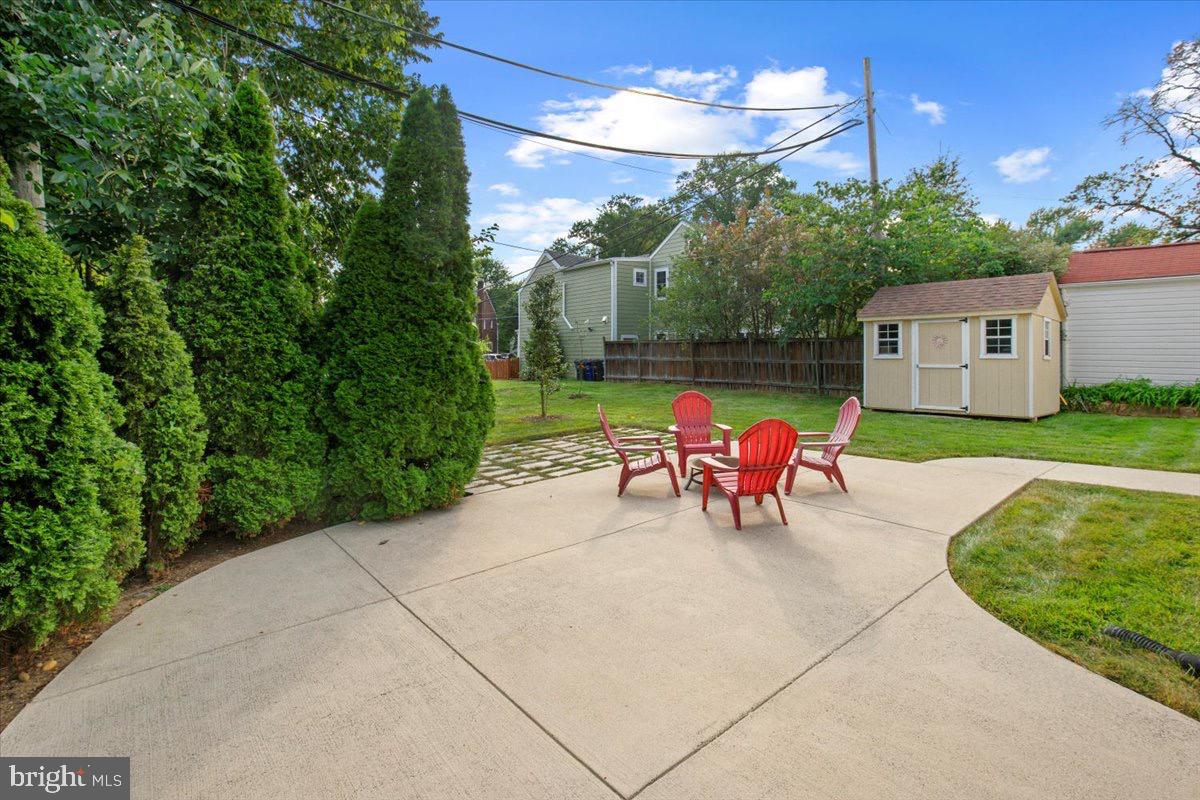 2504 WASHINGTON BOULEVARD