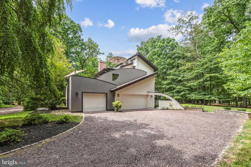 11112 RICH MEADOW DRIVE