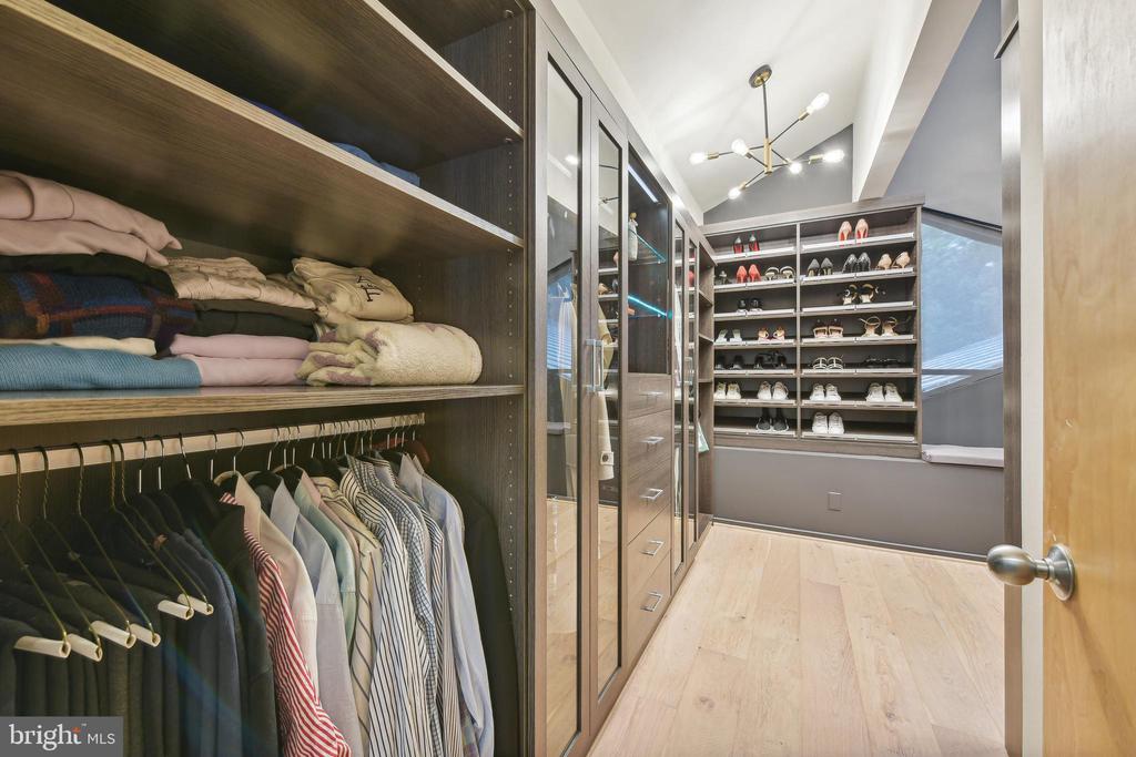 11112 RICH MEADOW DRIVE