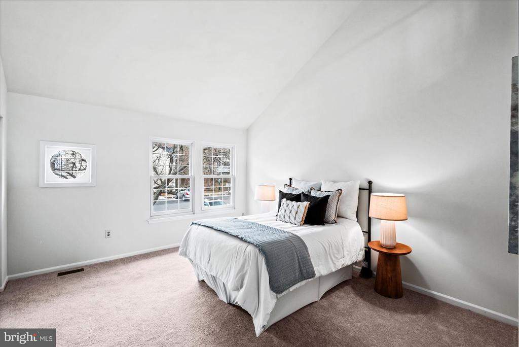 3332 LAKESIDE VIEW DRIVE 4-7