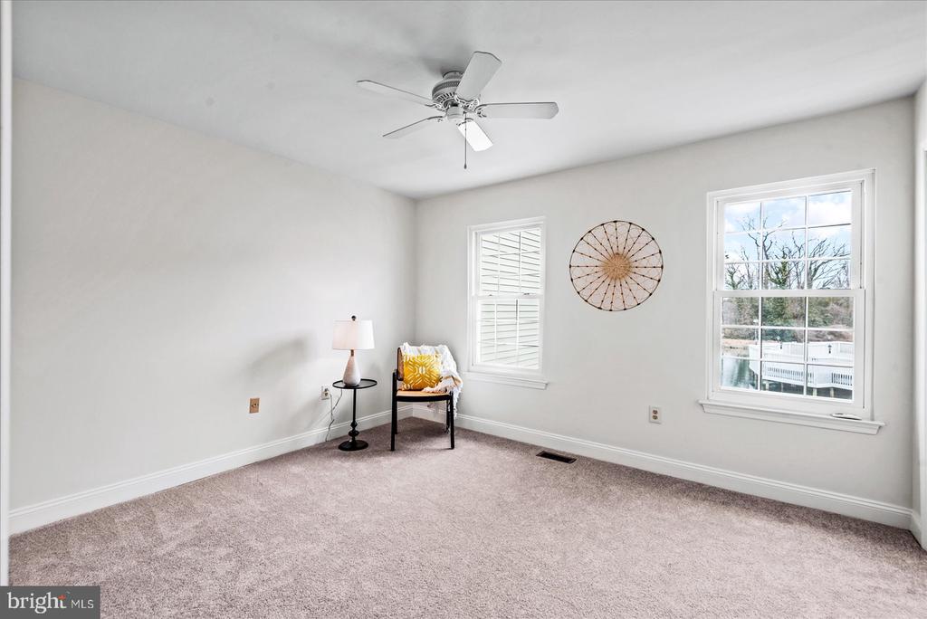 3332 LAKESIDE VIEW DRIVE 4-7