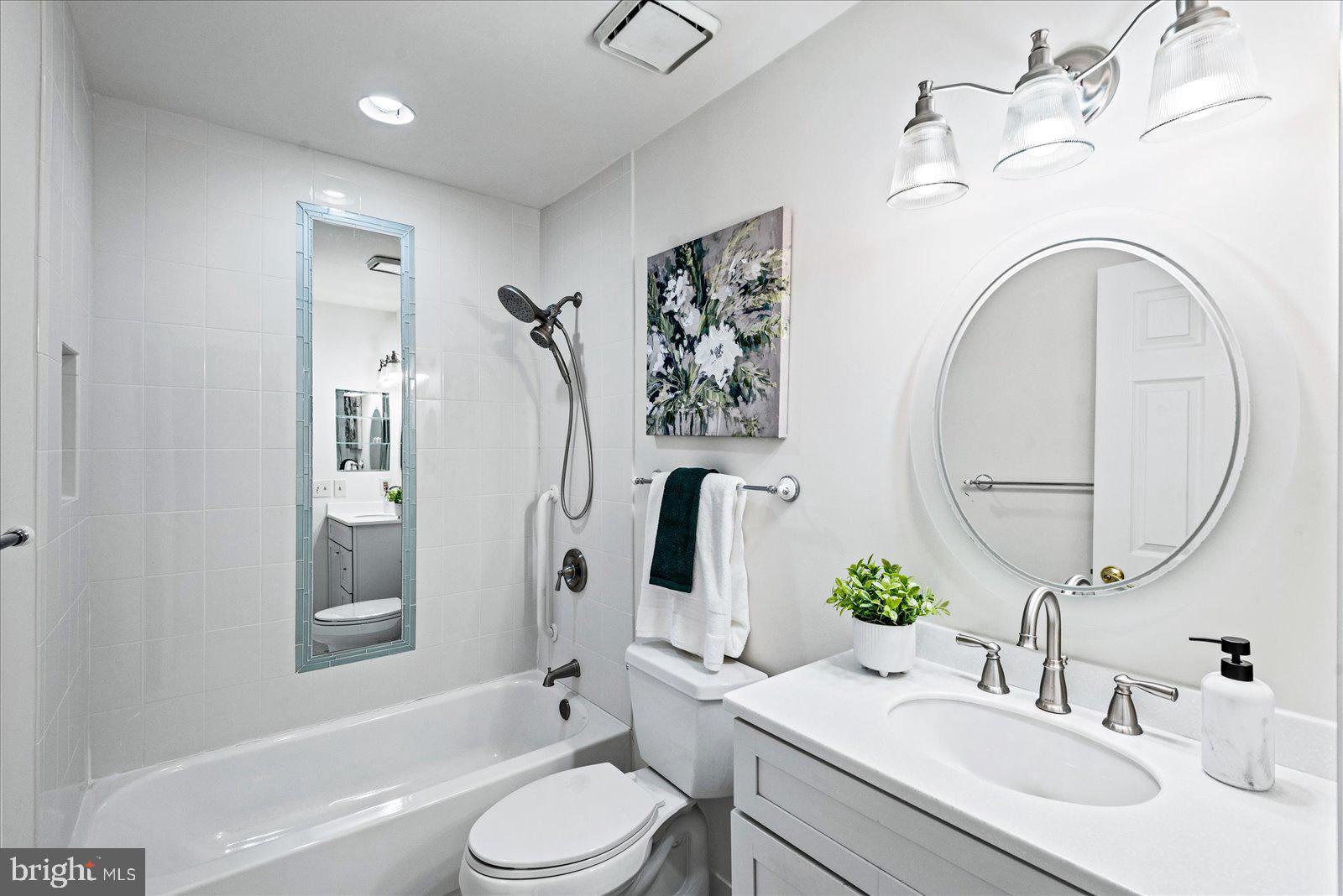 3332 LAKESIDE VIEW DRIVE 4-7