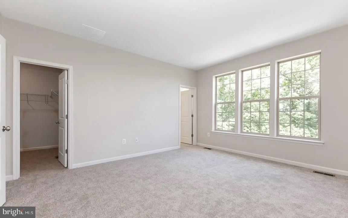 1806 MOCKING JAY TERRACE NE