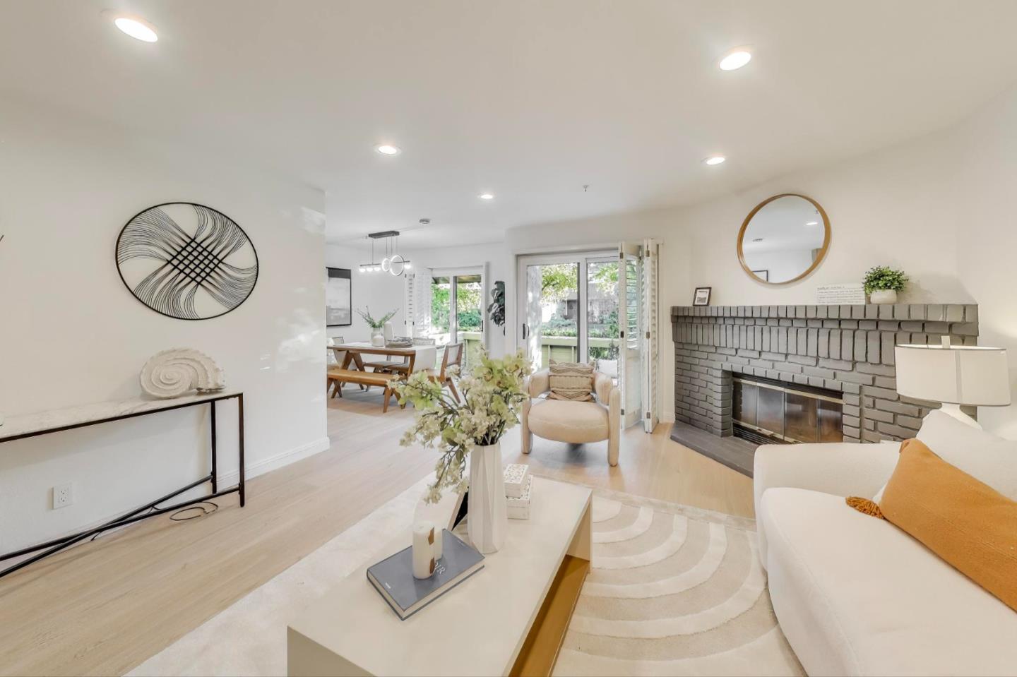 104 Bonita LN