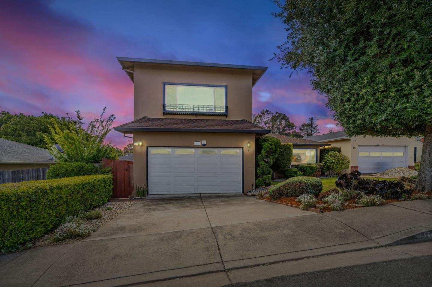 18 Queen Anne CT
