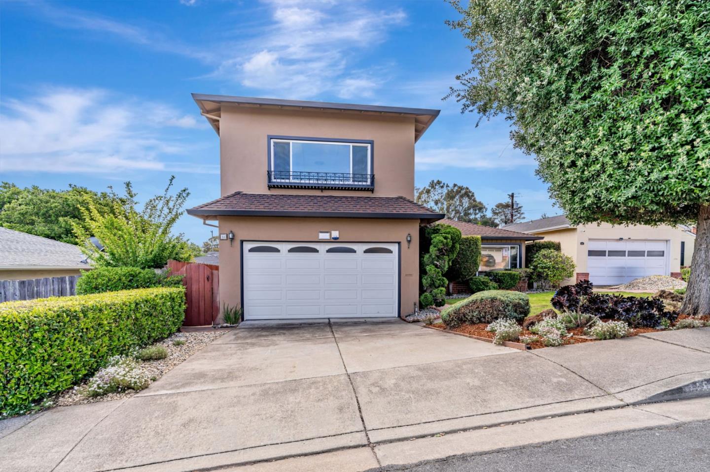 18 Queen Anne CT